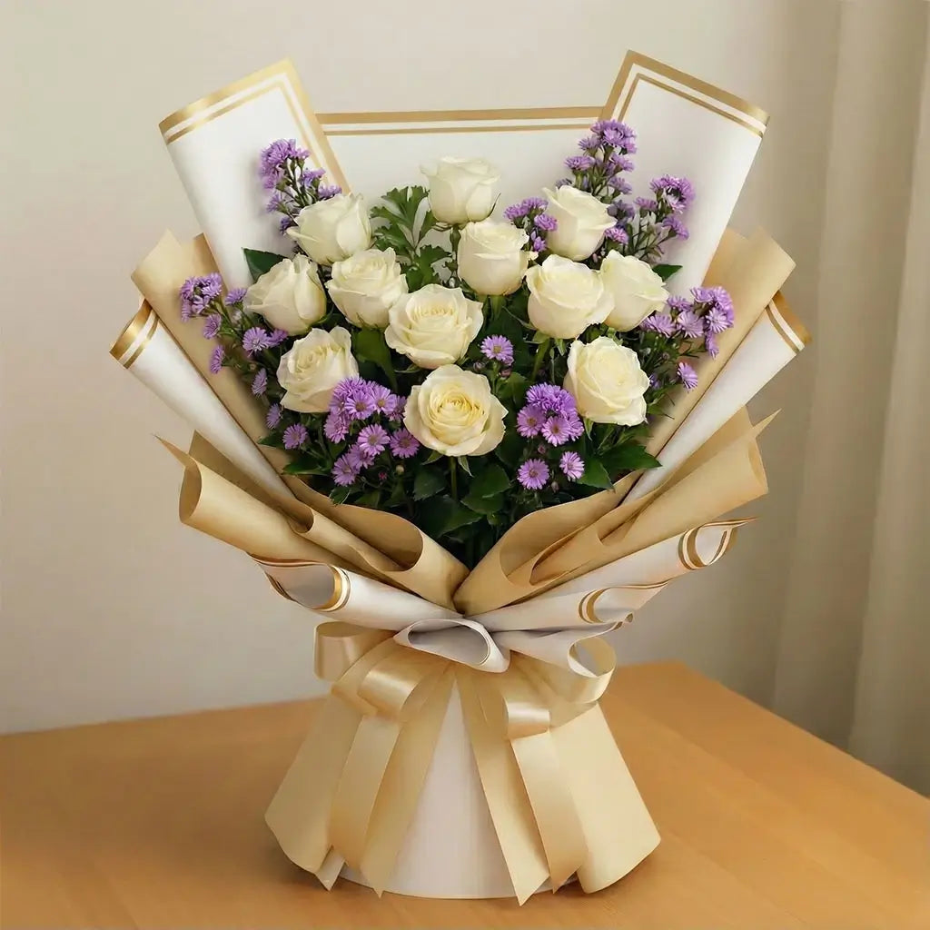 Luxury 12 White Roses