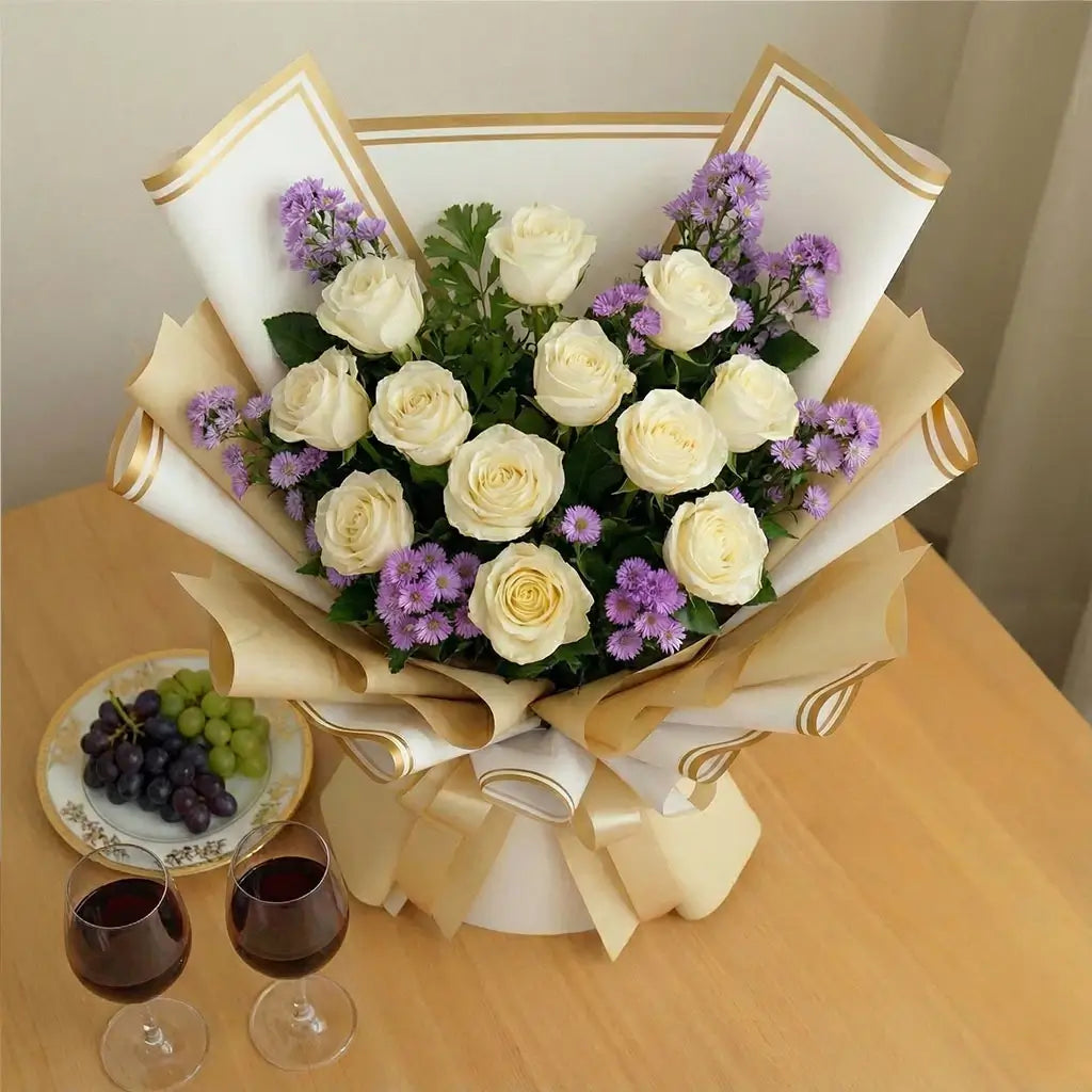 Luxury 12 White Roses