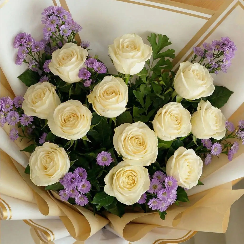 Luxury 12 White Roses