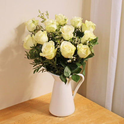 Luxury 12 White Roses